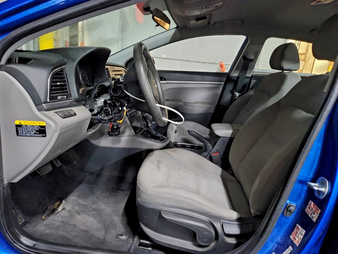 2017 HYUNDAI ELANTRA SE photo 7
