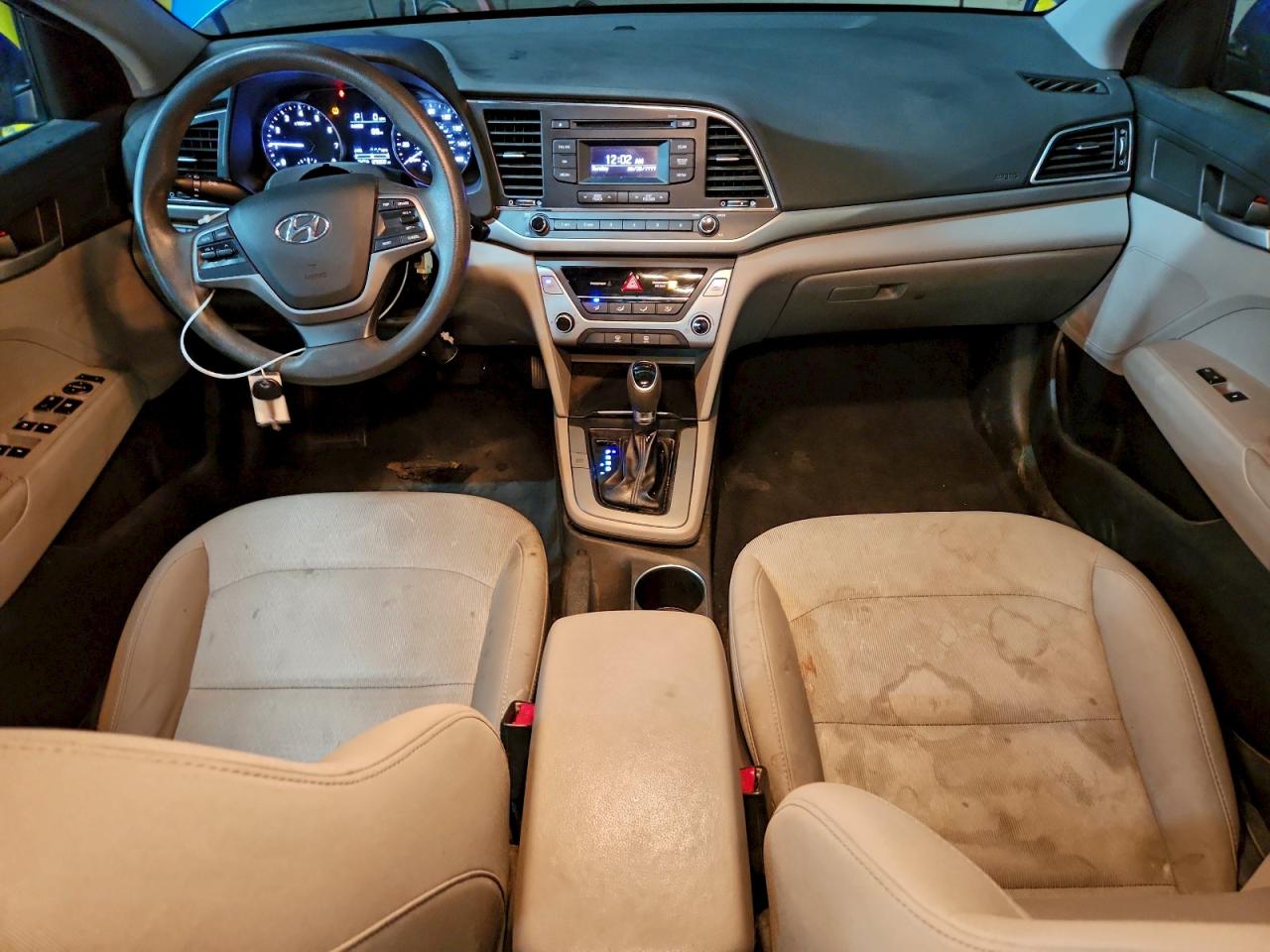2017 HYUNDAI ELANTRA SE photo 8