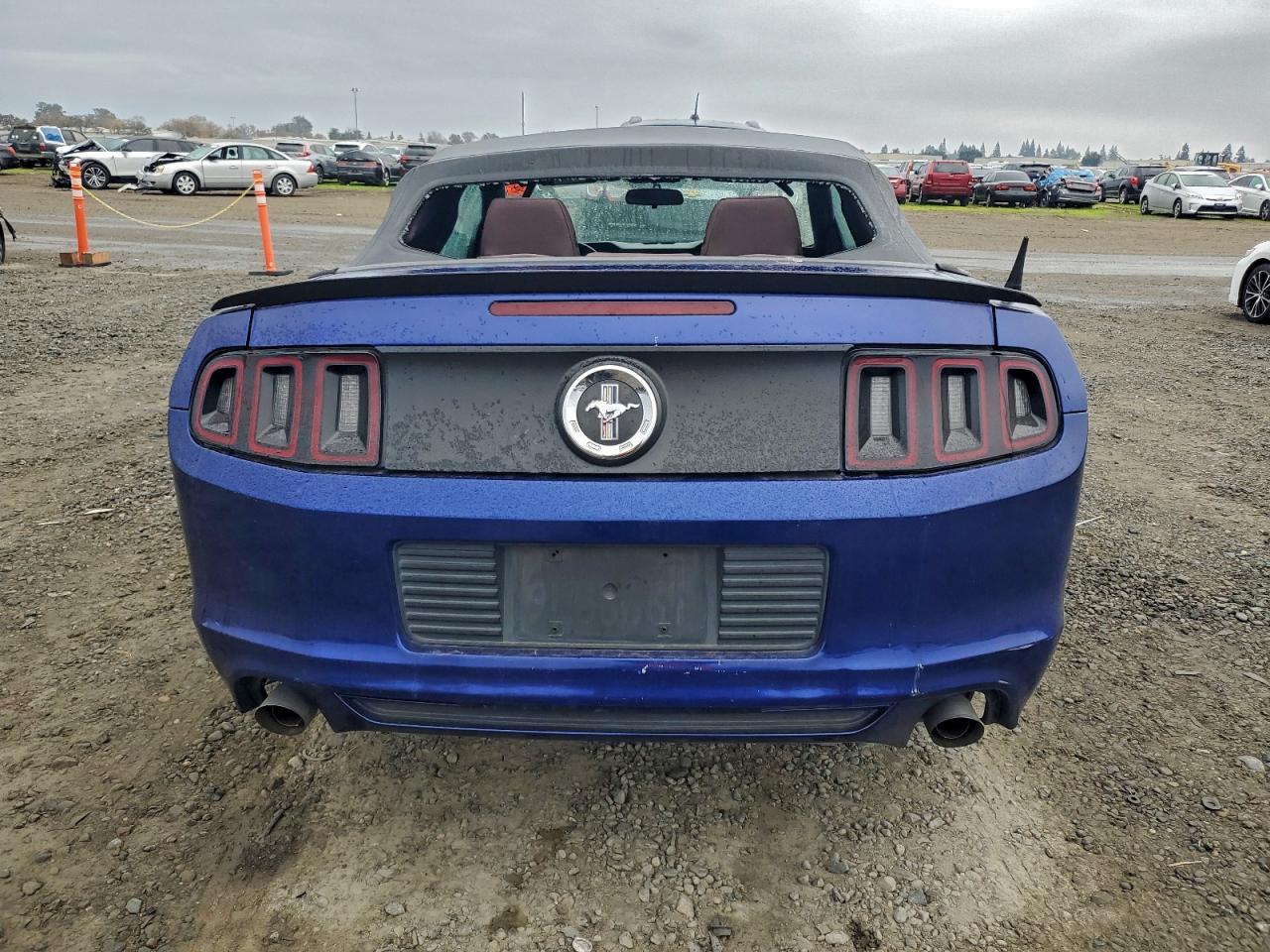 2013 FORD MUSTANG photo 6
