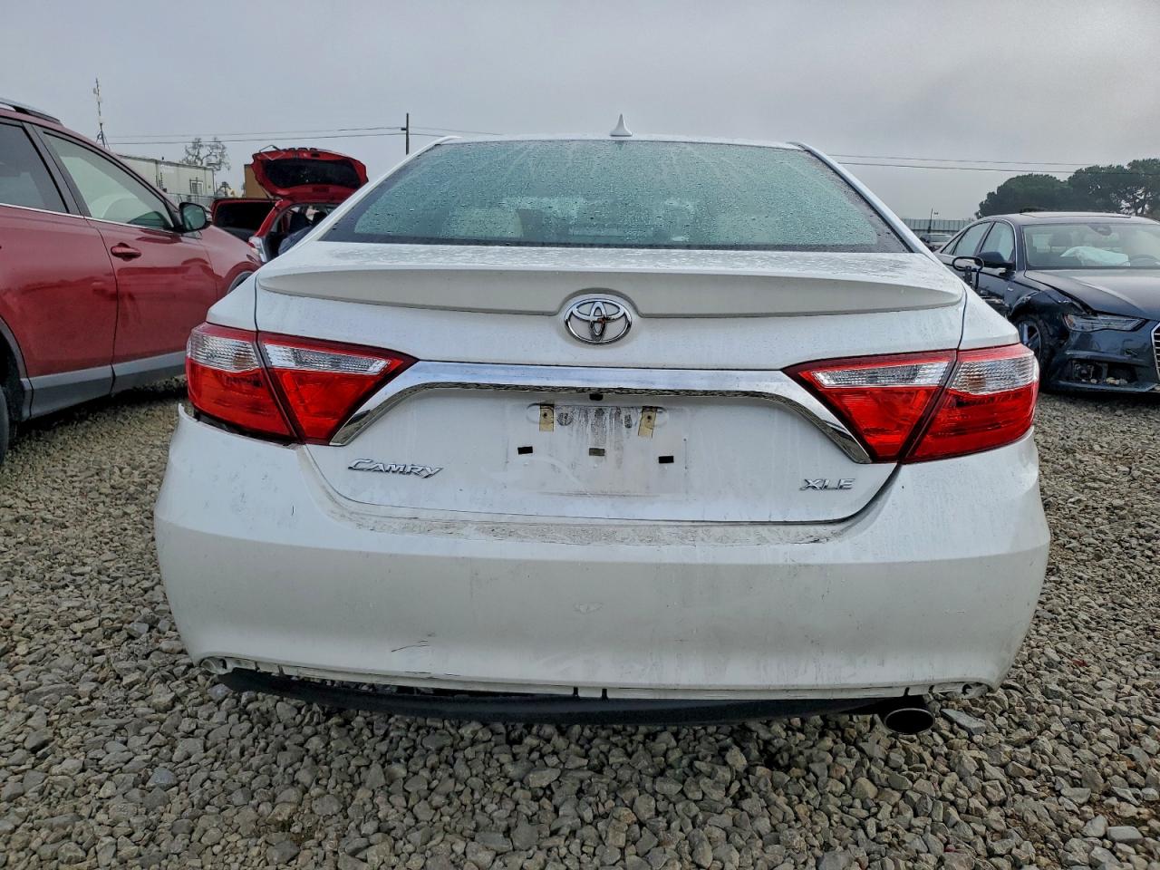 2016 TOYOTA CAMRY LE photo 6