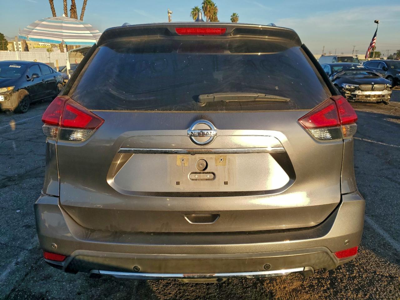 2020 NISSAN ROGUE S photo 6