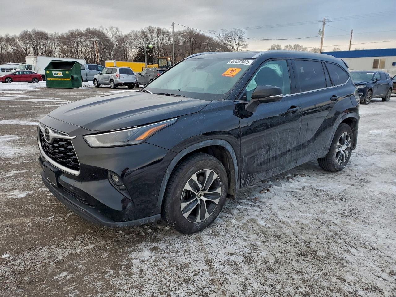2022 TOYOTA HIGHLANDER