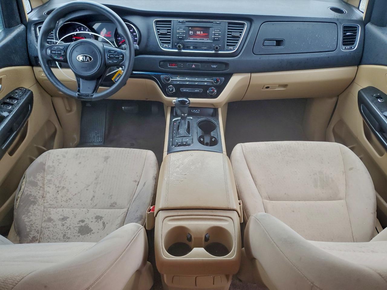 2016 KIA SEDONA LX photo 8