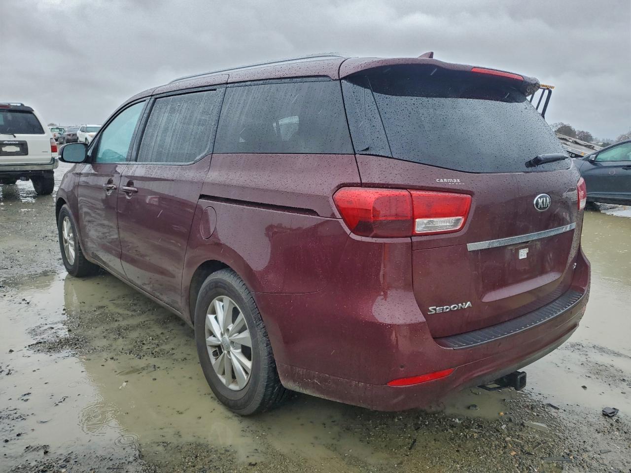 2016 KIA SEDONA LX photo 2