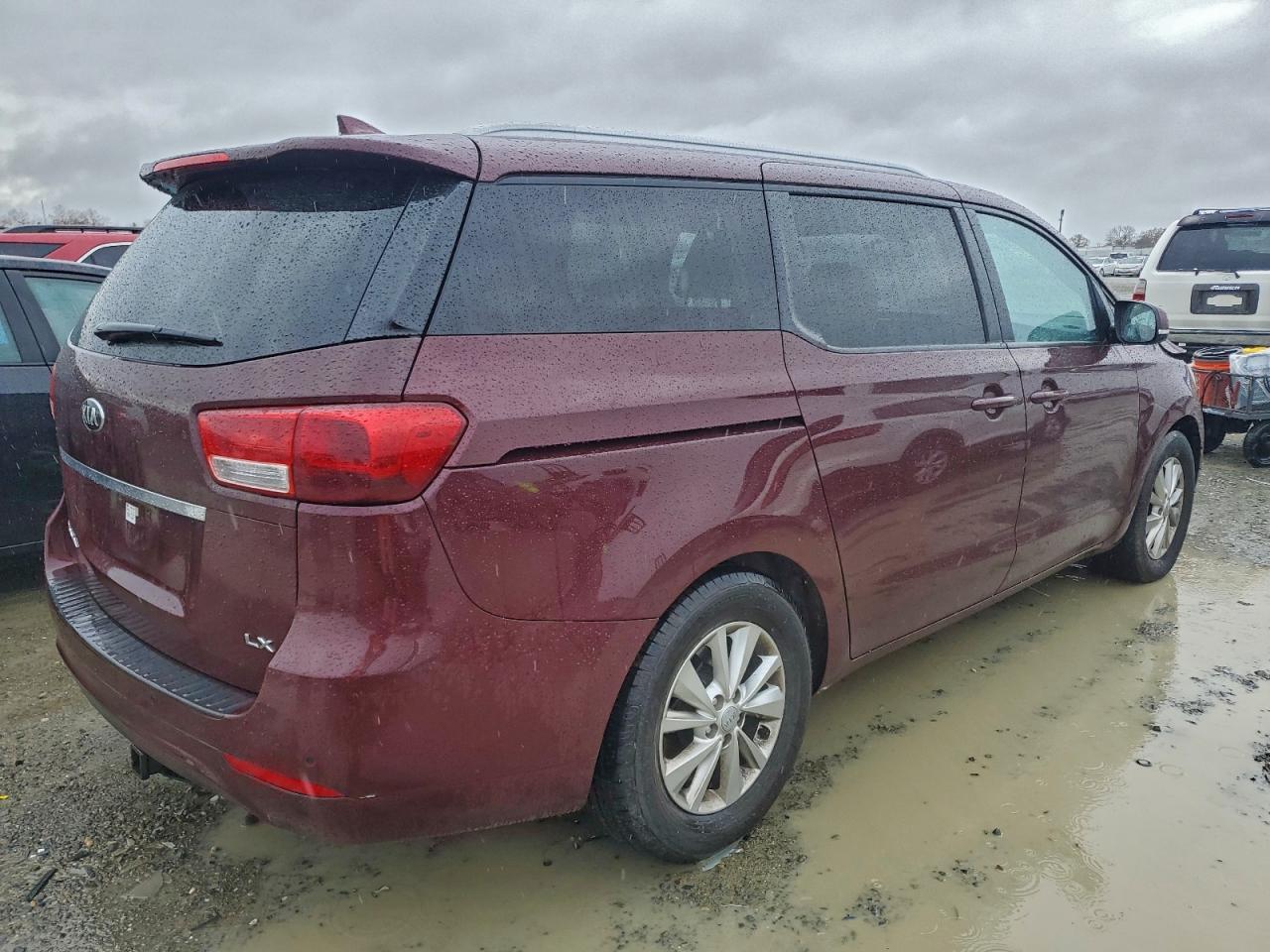 2016 KIA SEDONA LX photo 3