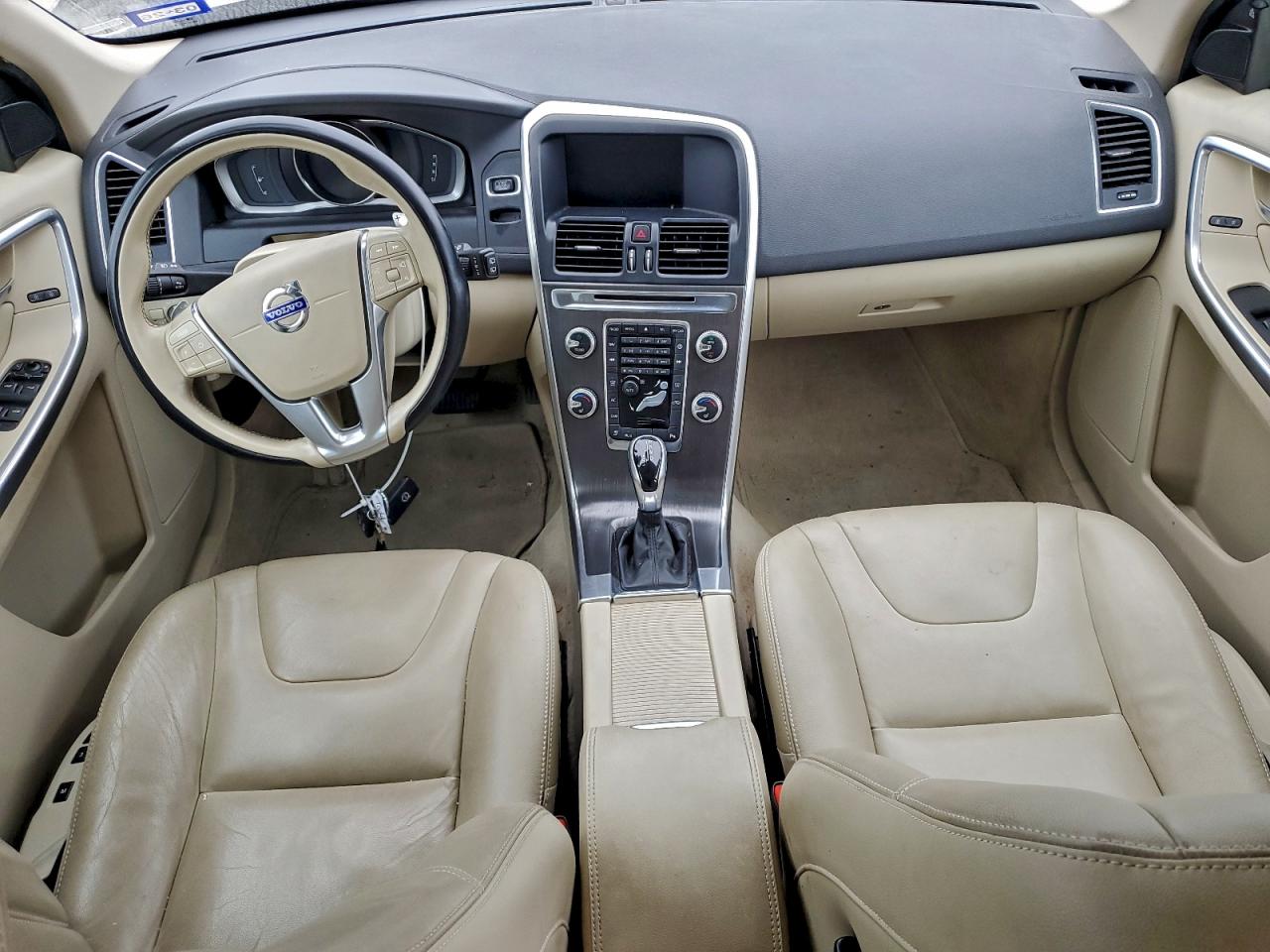 2015 VOLVO XC60 T6 PREMIER photo 8