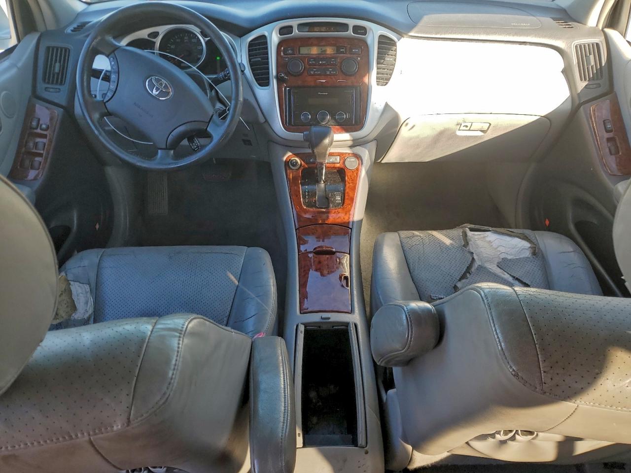 2006 TOYOTA HIGHLANDER LIMITED photo 8