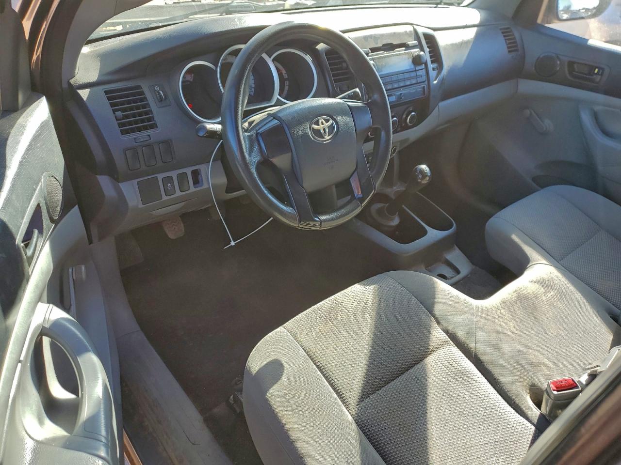 2012 TOYOTA TACOMA photo 15