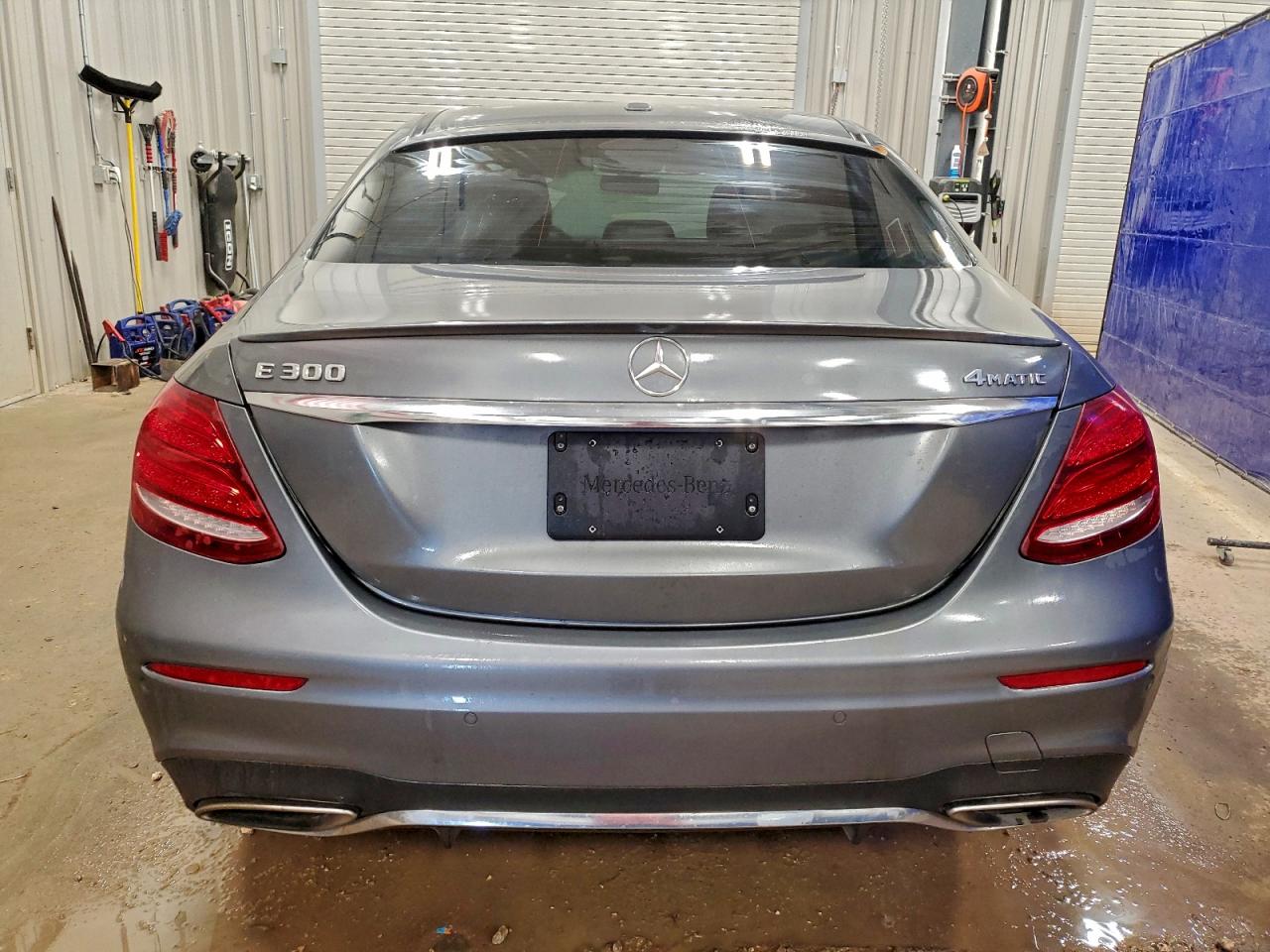 2017 MERCEDES-BENZ E 300 4MATIC photo 11
