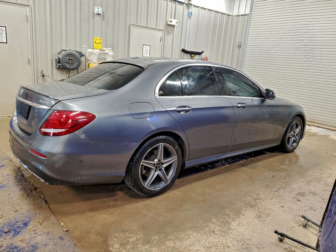 2017 MERCEDES-BENZ E 300 4MATIC photo 5