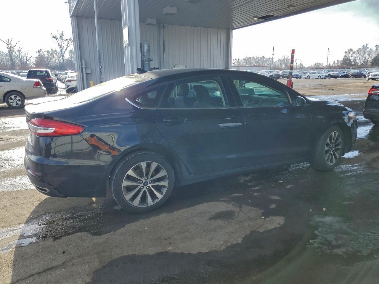 2019 FORD FUSION SE photo 5