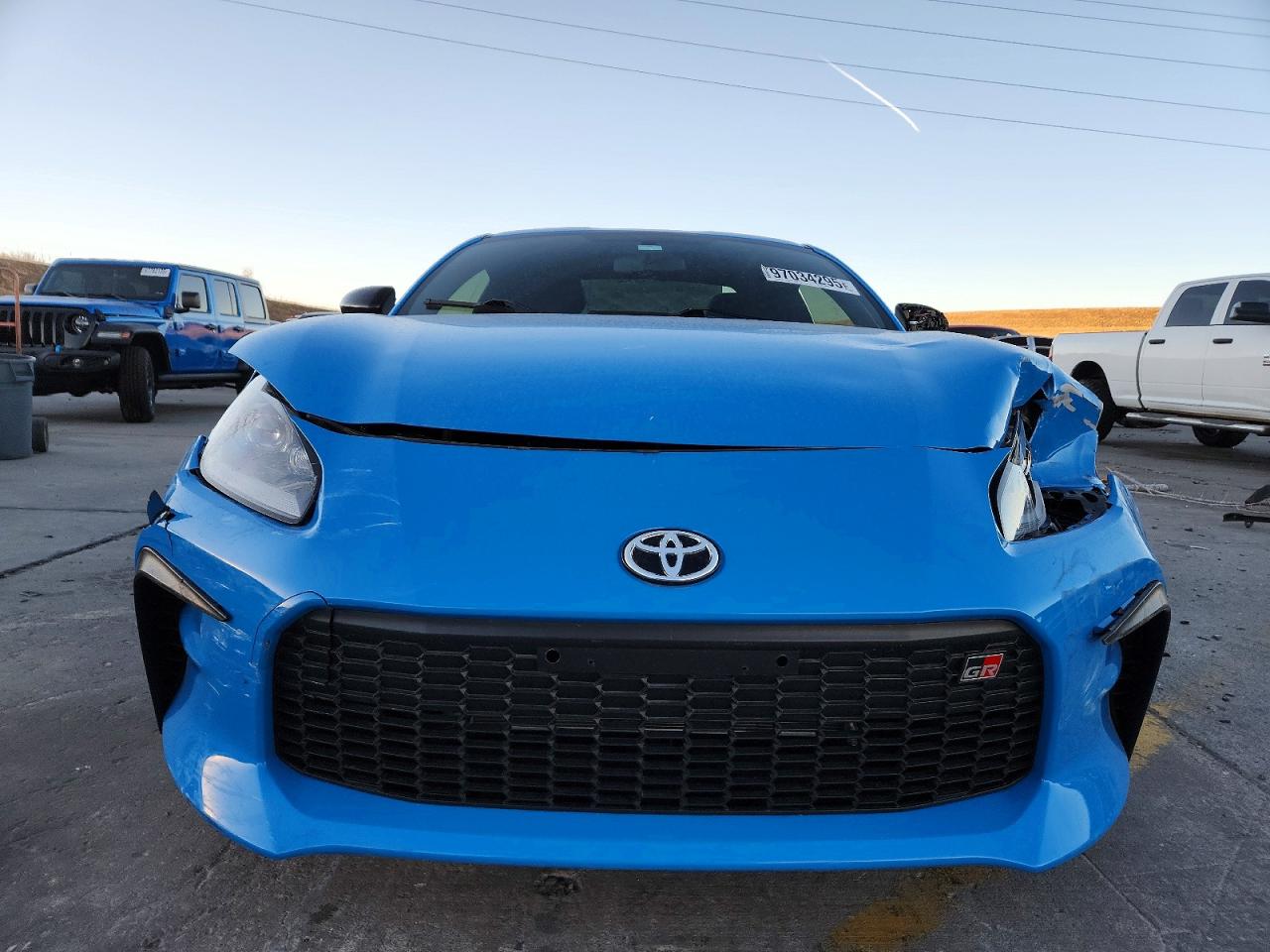 2023 TOYOTA GR 86 PREMIUM photo 5