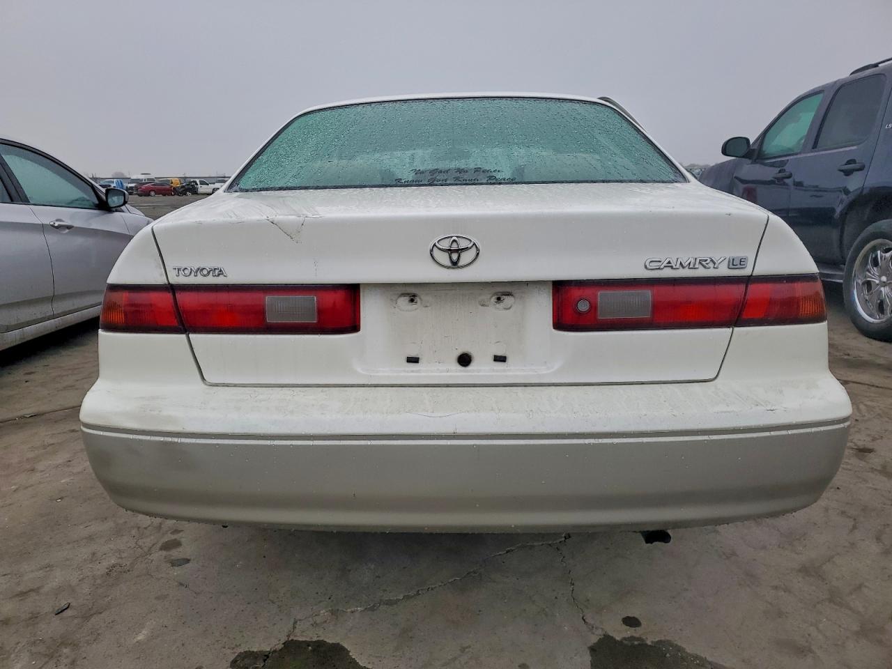 1999 TOYOTA CAMRY LE photo 11
