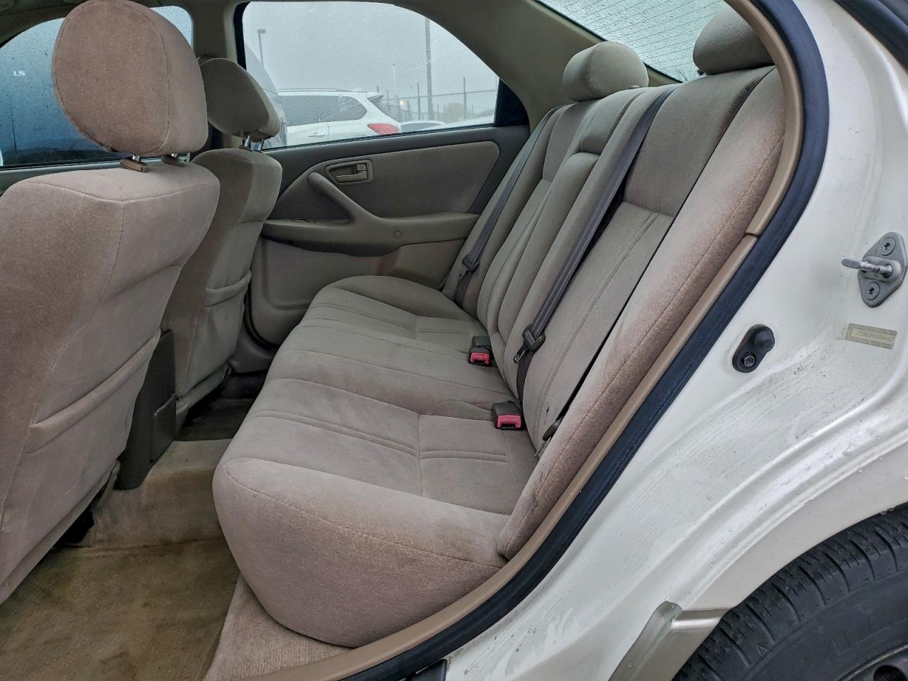 1999 TOYOTA CAMRY LE photo 19