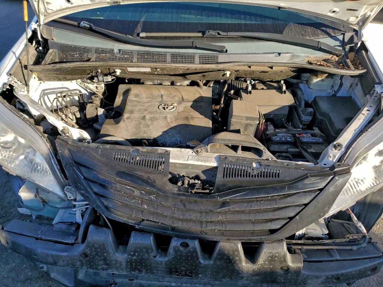 2015 TOYOTA SIENNA photo 12