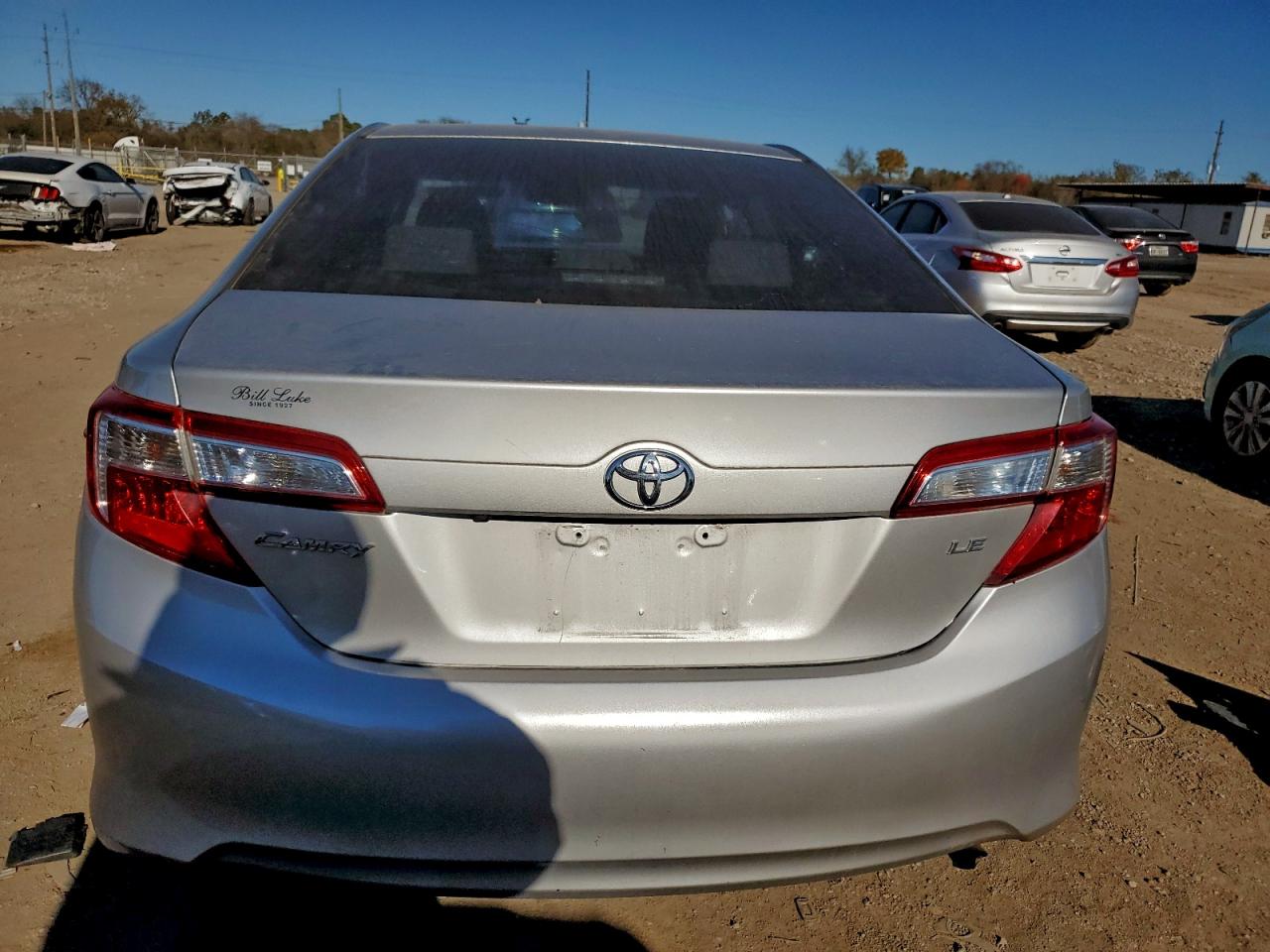2014 TOYOTA CAMRY L photo 11