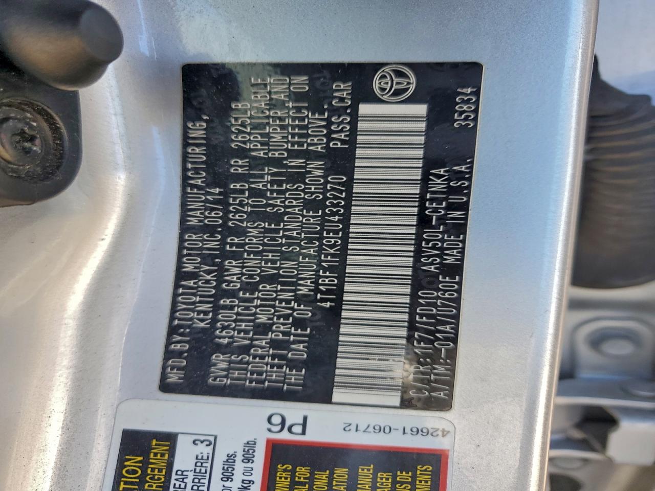 2014 TOYOTA CAMRY L photo 25