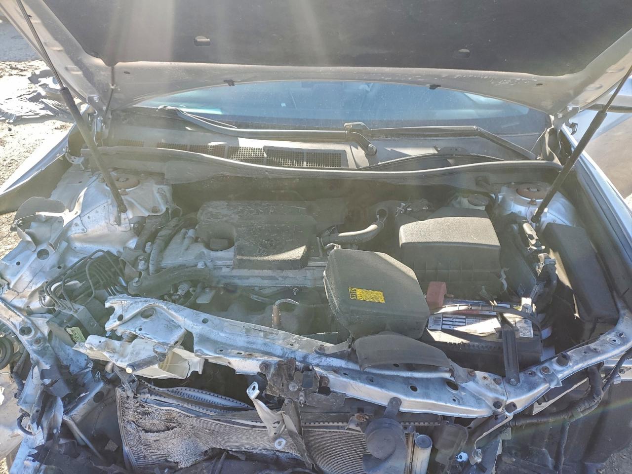2014 TOYOTA CAMRY L photo 21