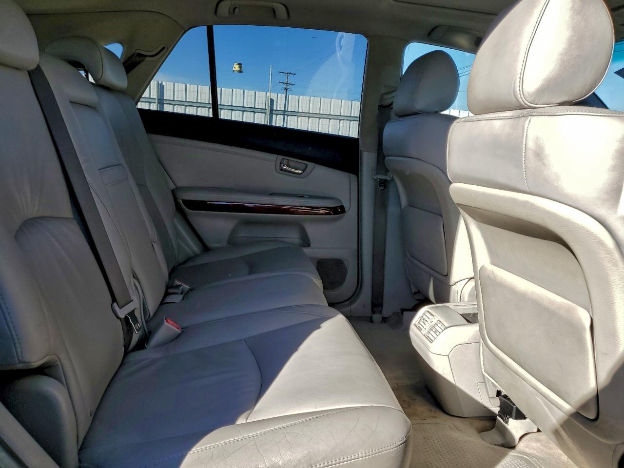 2005 LEXUS RX 330 photo 31