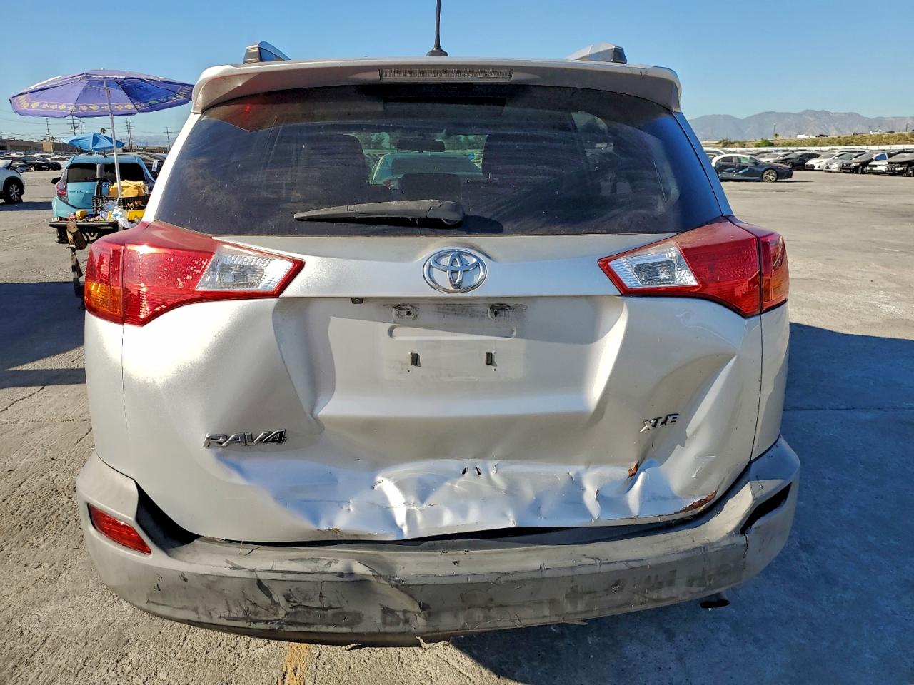 2014 TOYOTA RAV4 XLE photo 6