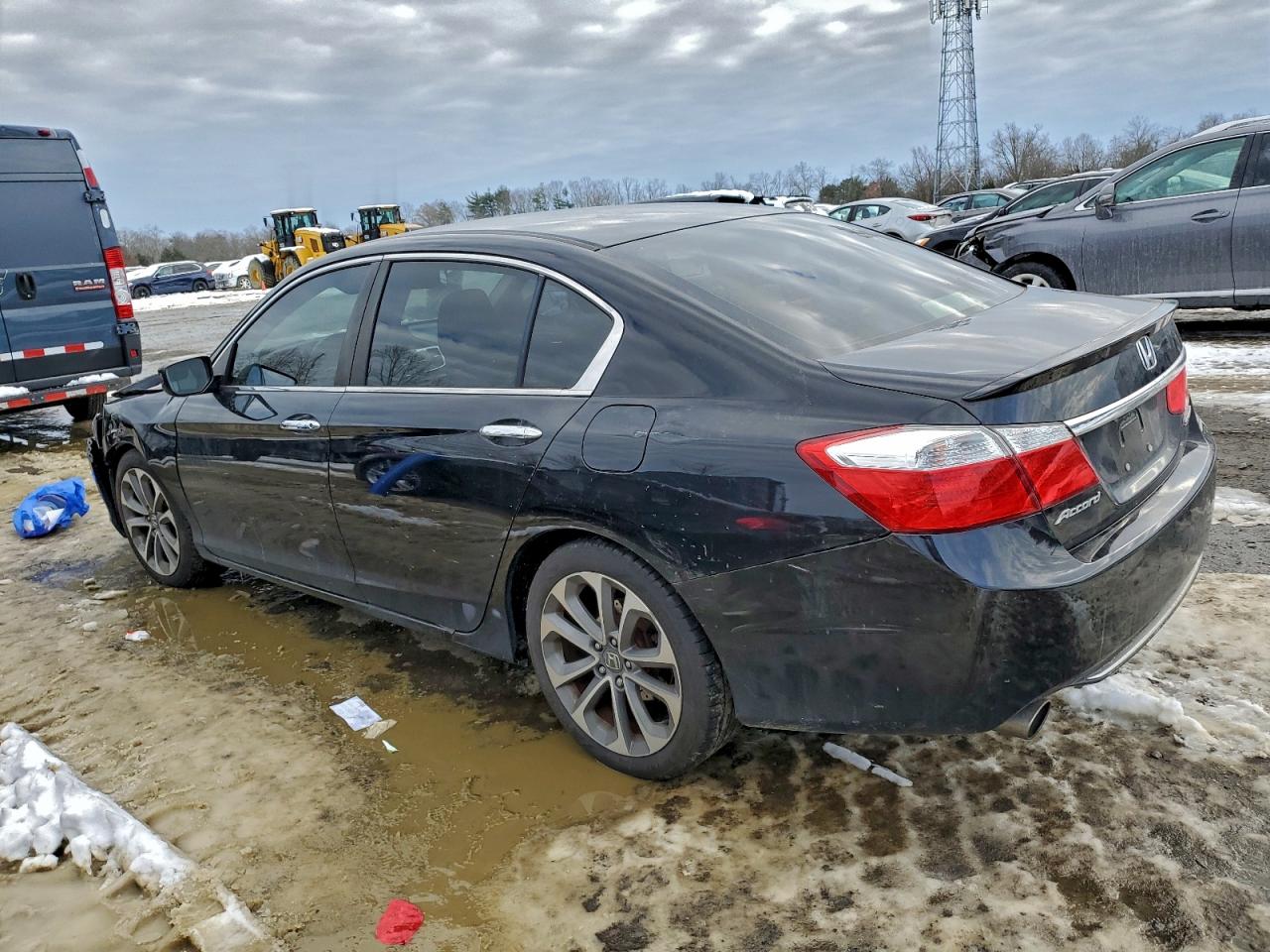 2015 HONDA ACCORD SPORT photo 2