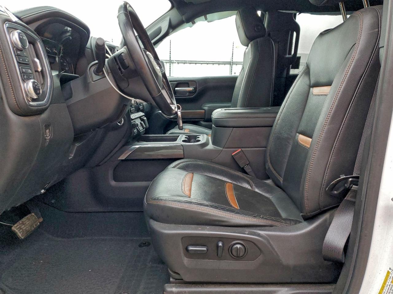 2021 GMC SIERRA K1500 AT4 photo 7