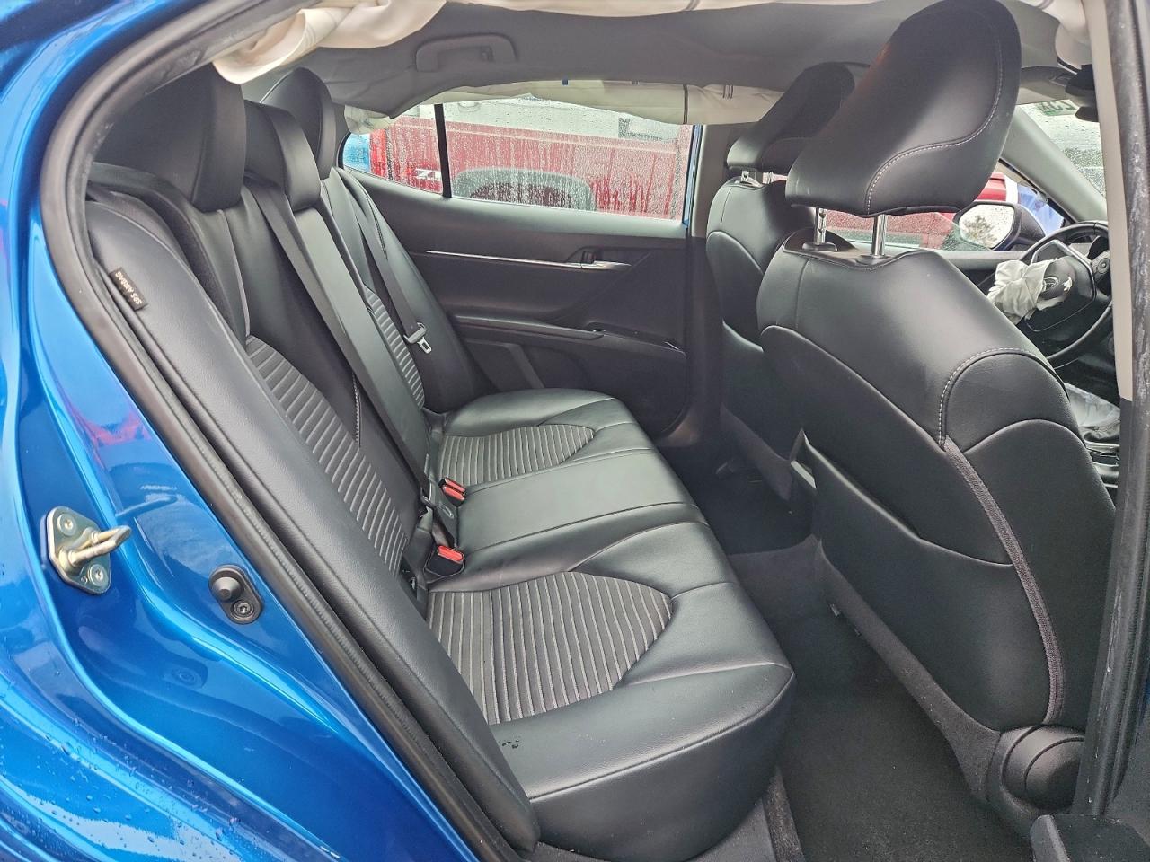 2020 TOYOTA CAMRY SE photo 19