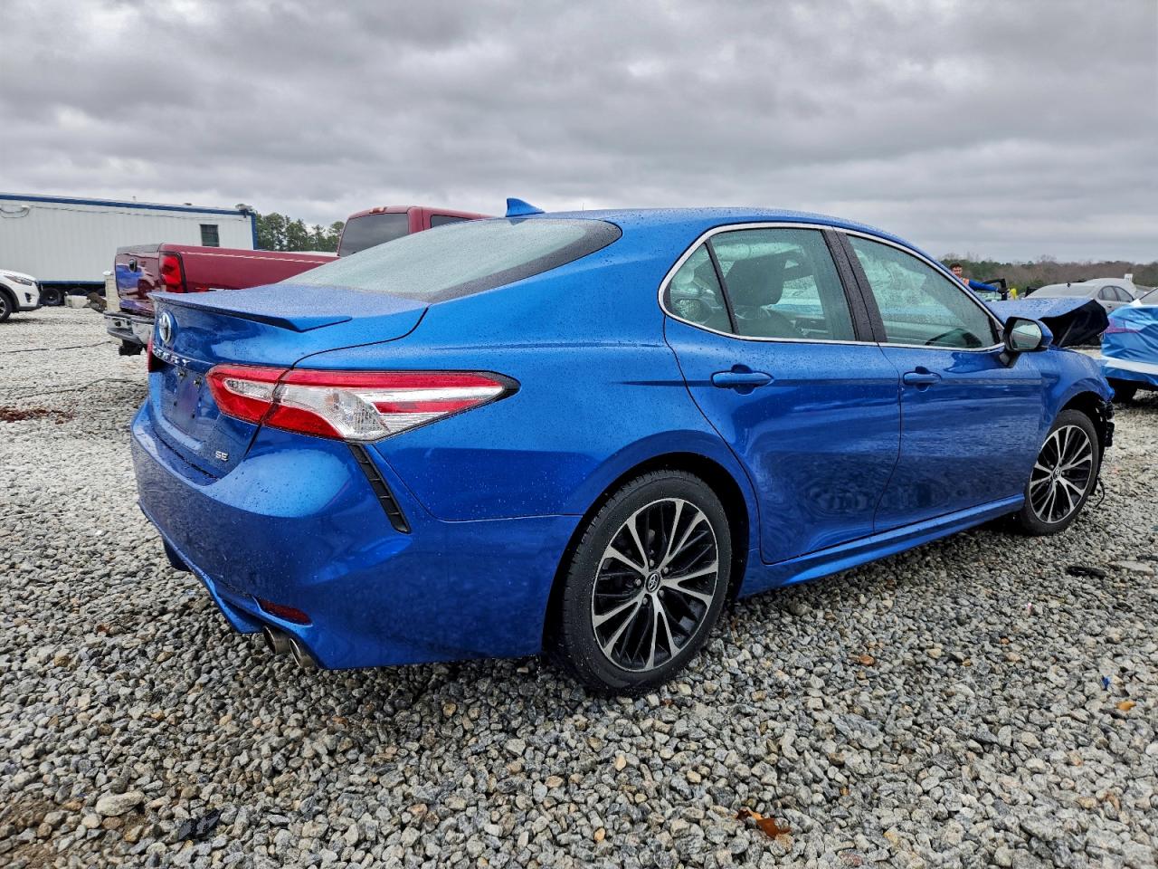 2020 TOYOTA CAMRY SE photo 5
