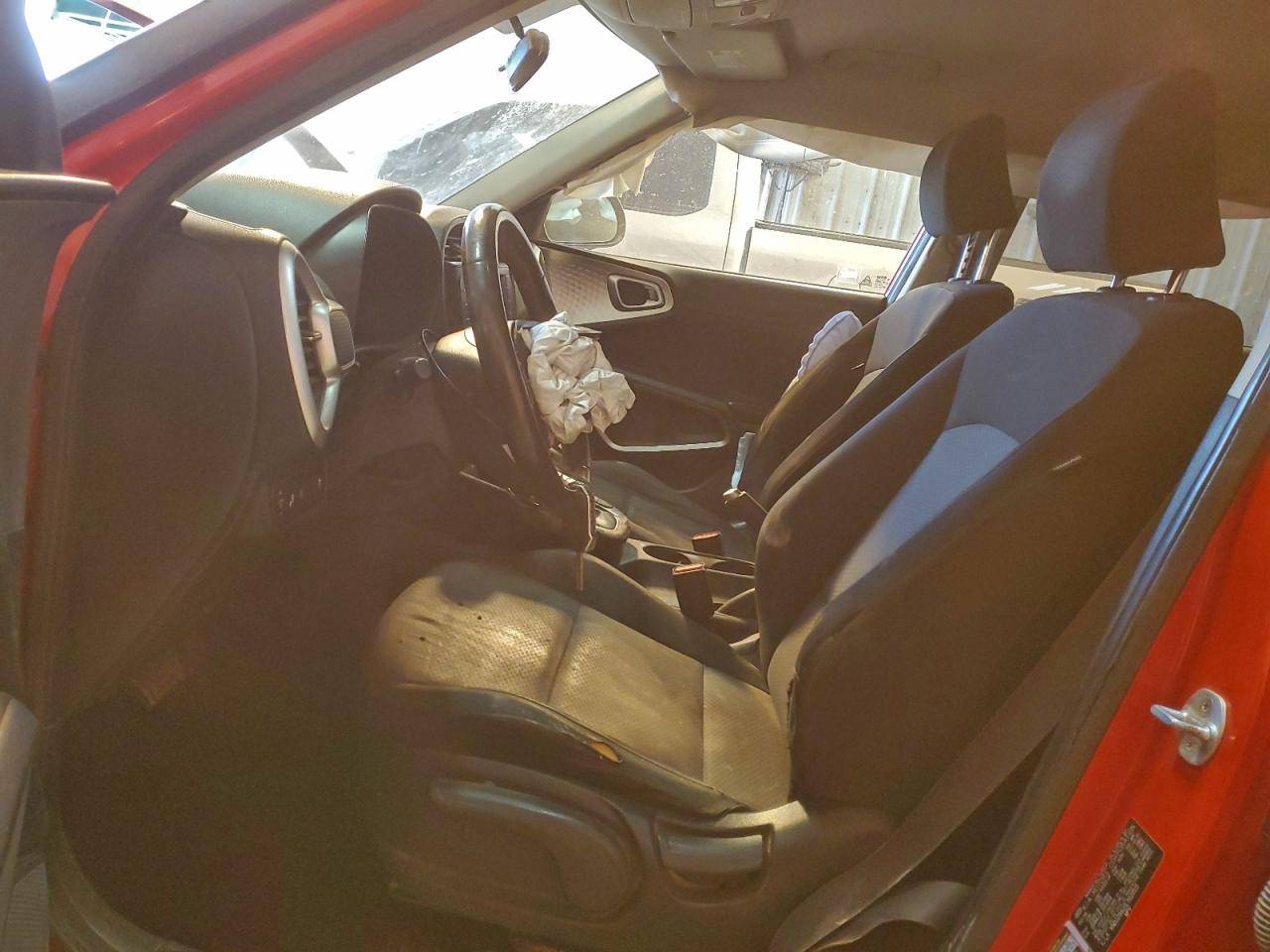 2020 KIA SOUL LX photo 19