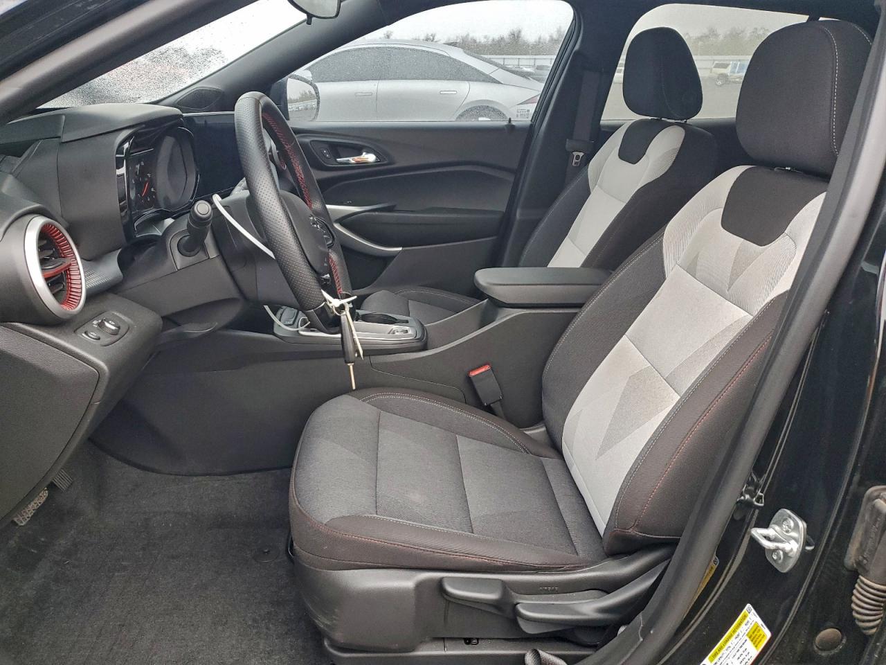2025 CHEVROLET TRAX 1RS photo 13