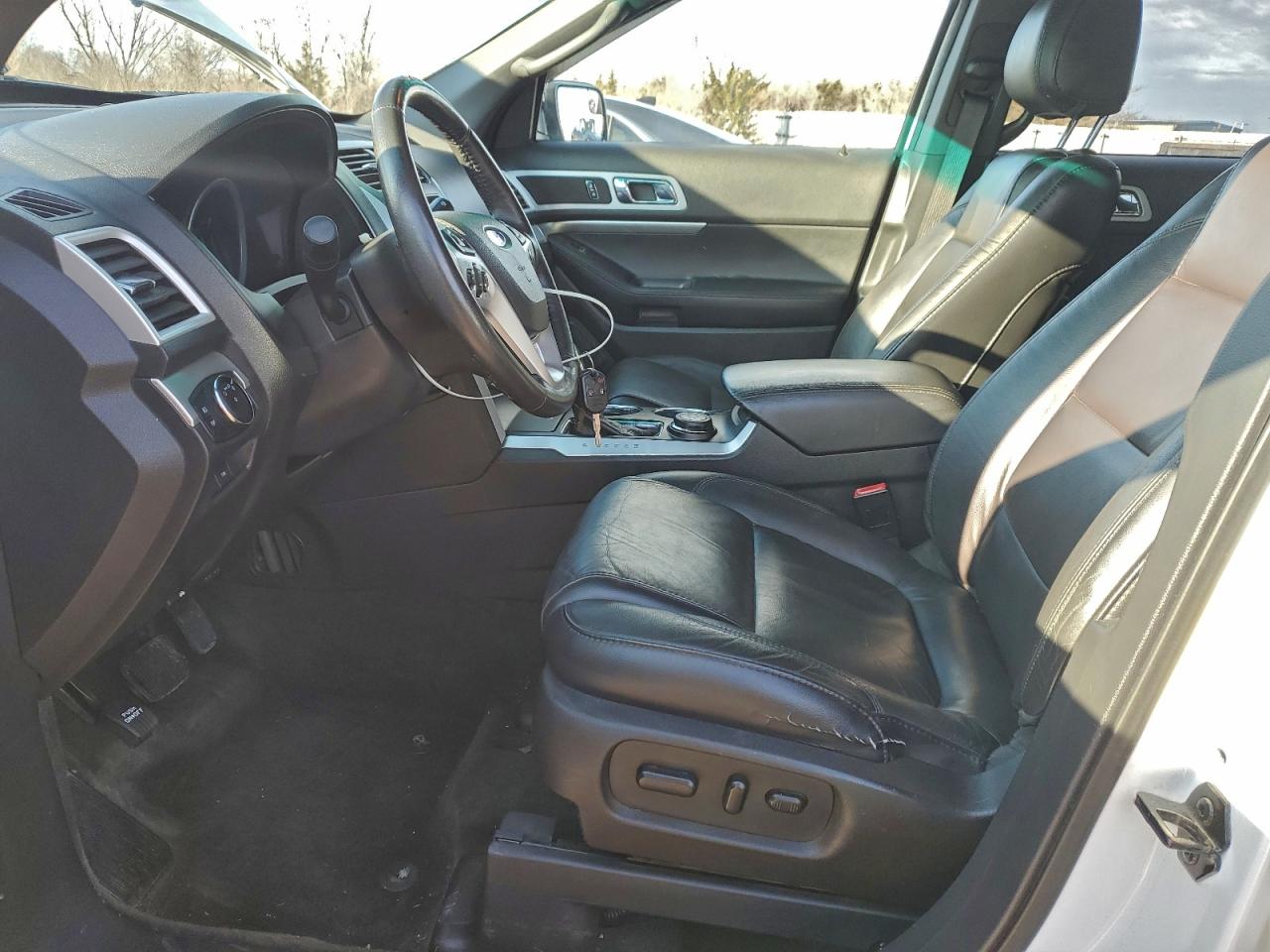 2014 FORD EXPLORER XLT photo 7