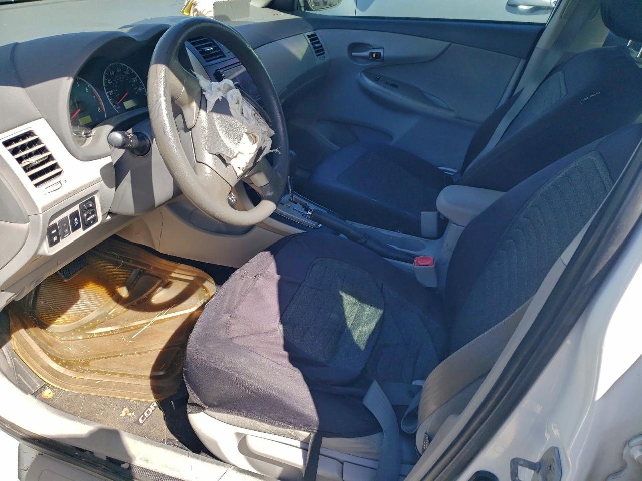 2010 TOYOTA COROLLA BASE photo 7