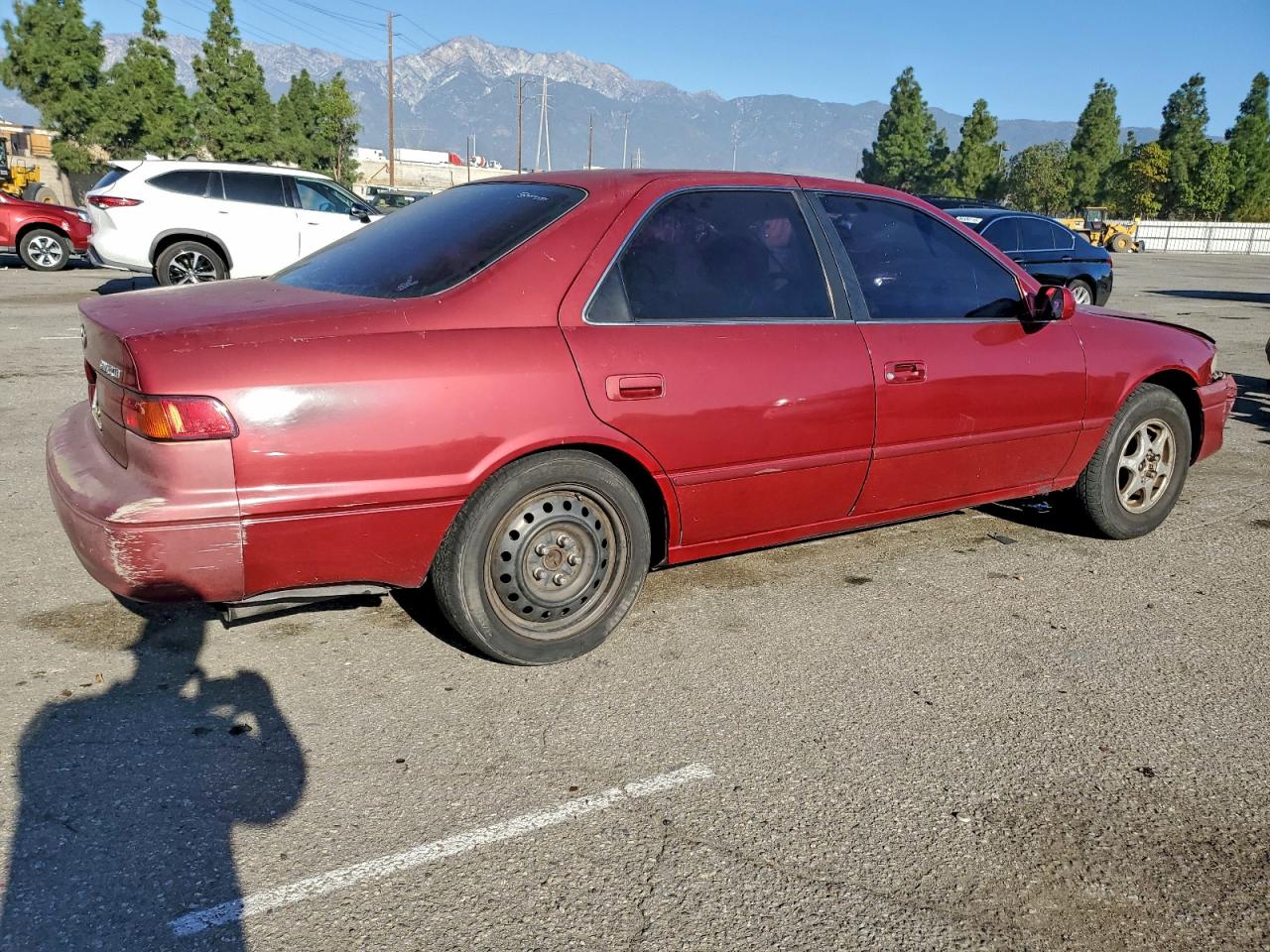 1997 TOYOTA CAMRY LE photo 5