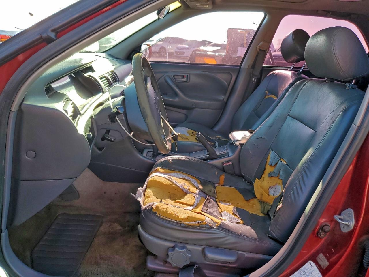 1997 TOYOTA CAMRY LE photo 13
