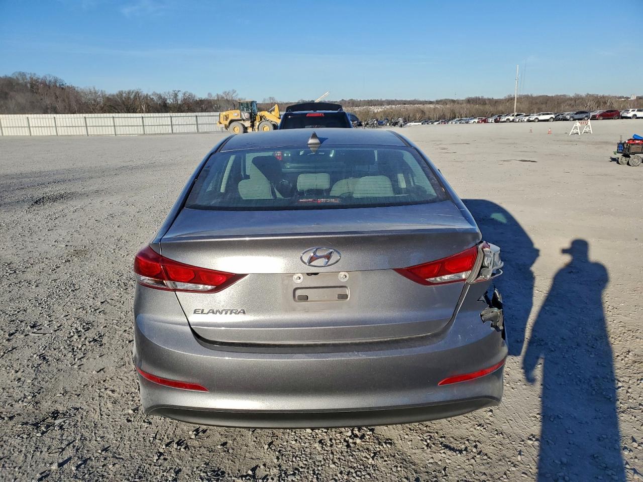 2018 HYUNDAI ELANTRA SEL photo 16