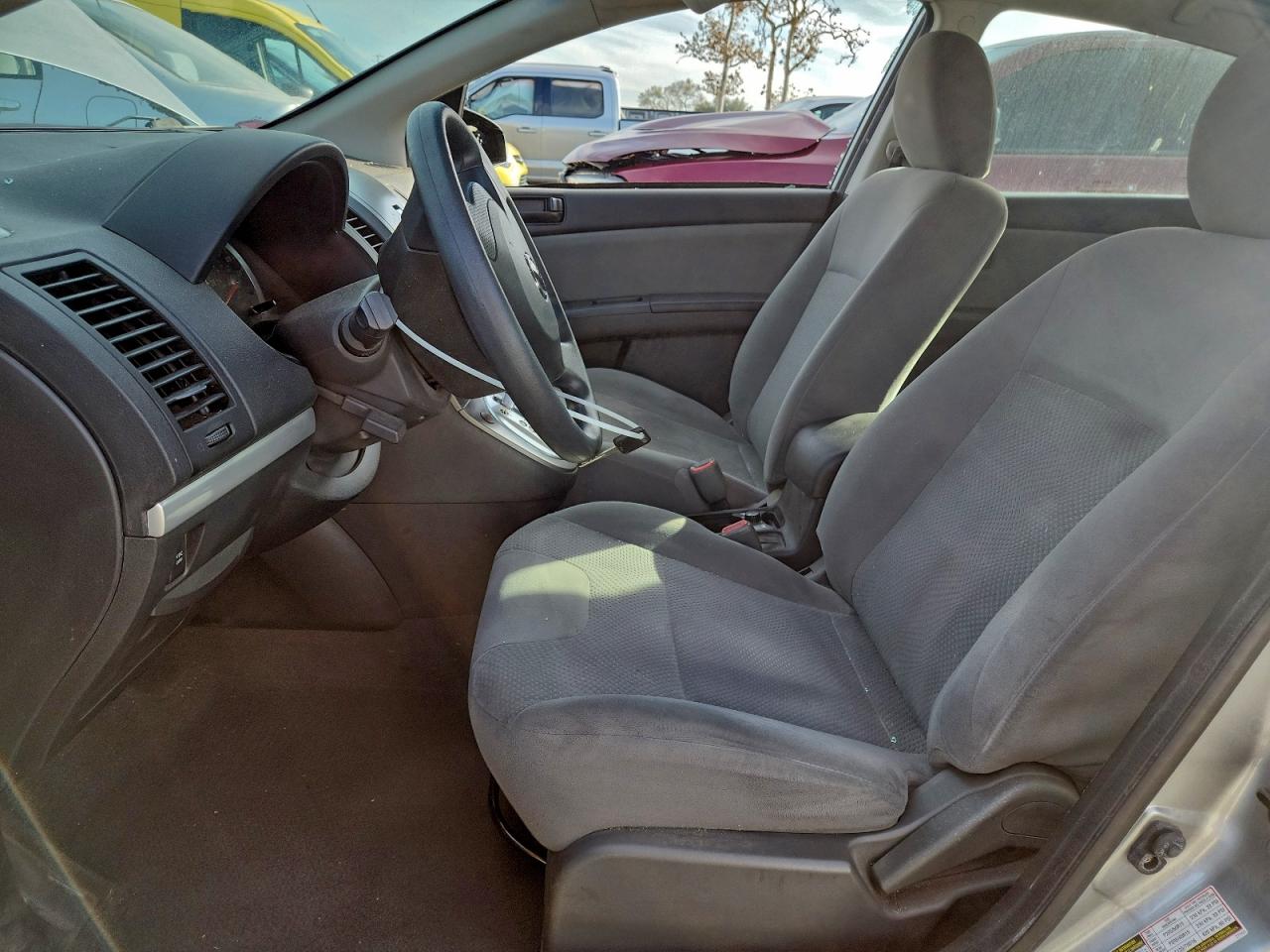 2011 NISSAN SENTRA 2.0 photo 7