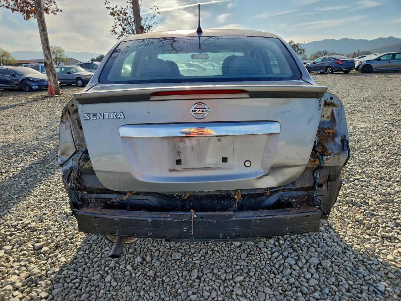 2011 NISSAN SENTRA 2.0 photo 6