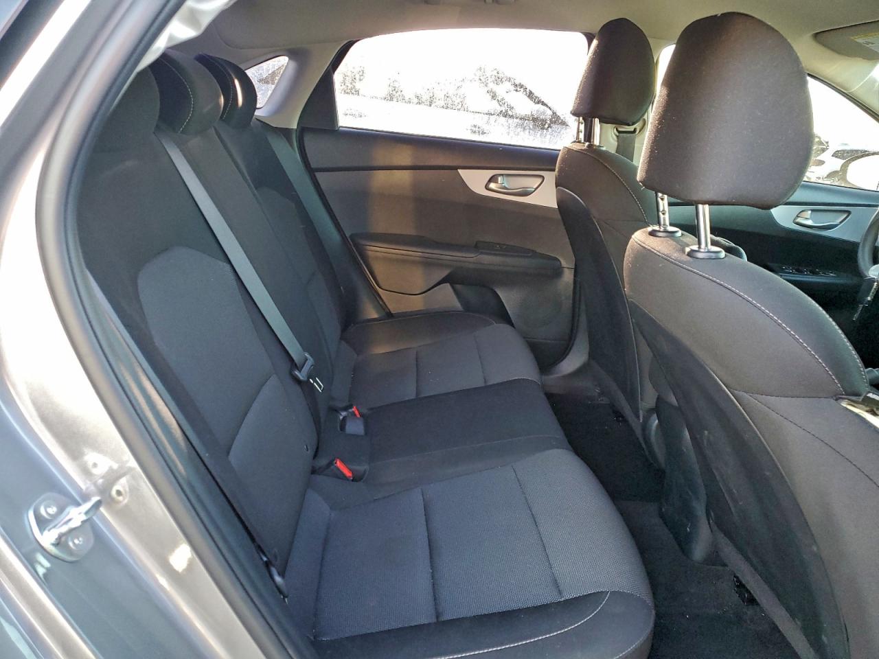 2024 KIA FORTE LXS photo 28