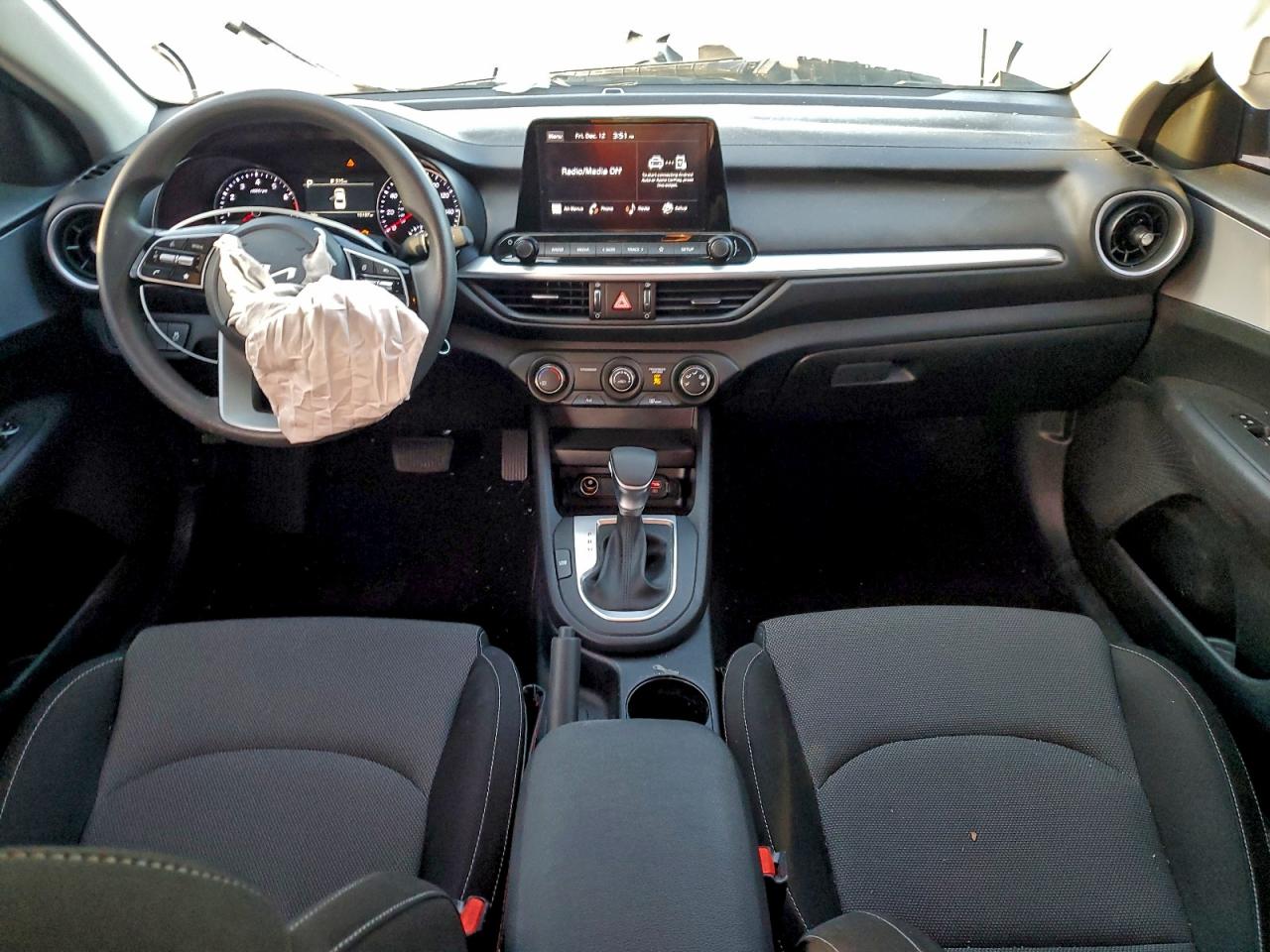 2024 KIA FORTE LXS photo 22