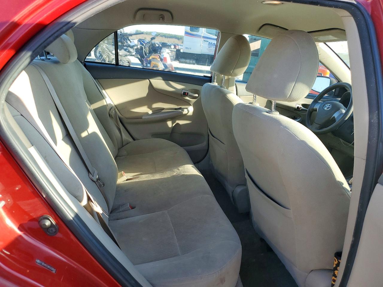 2010 TOYOTA COROLLA BASE photo 19