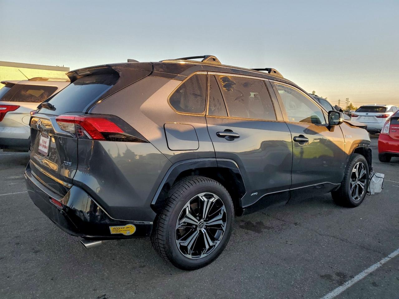 2021 TOYOTA RAV4 PRIME XSE photo 5
