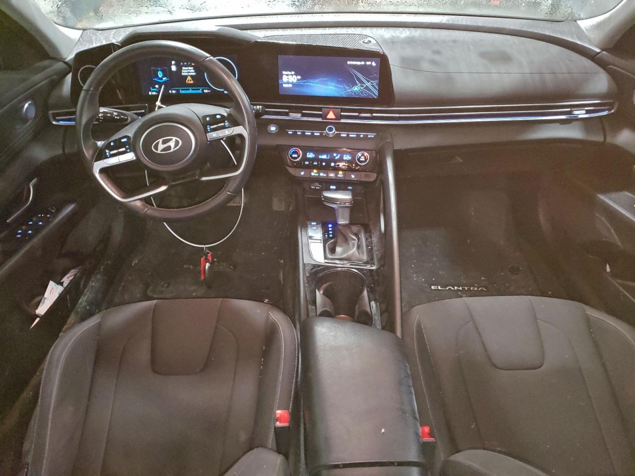 2024 HYUNDAI ELANTRA SEL photo 15