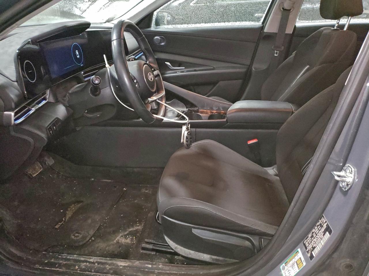 2024 HYUNDAI ELANTRA SEL photo 13