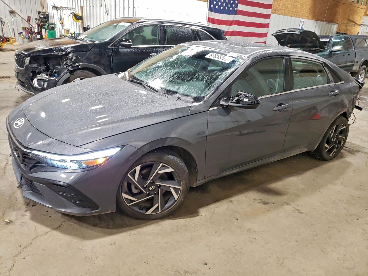 2024 HYUNDAI ELANTRA