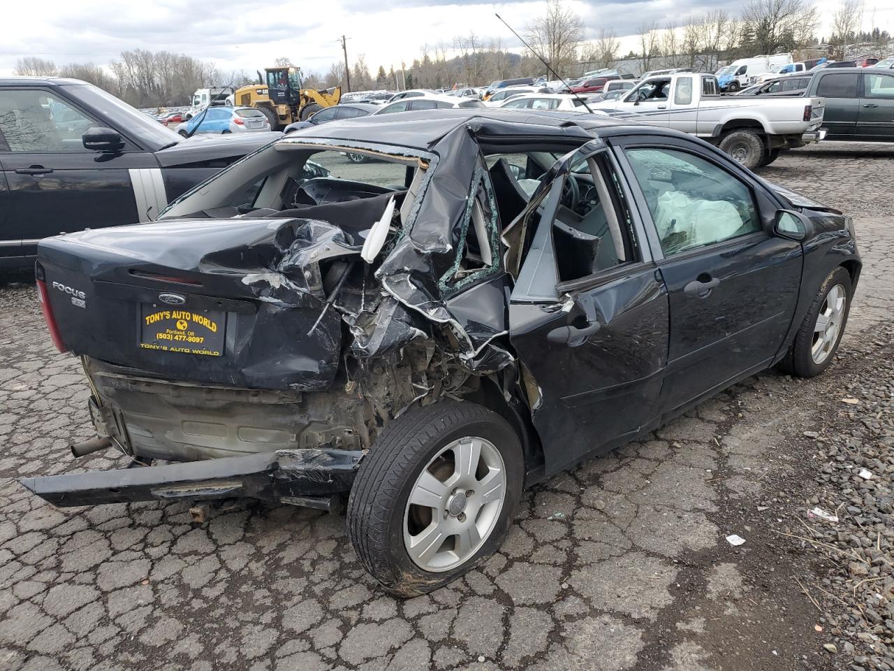 2007 FORD FOCUS ZX4 photo 7