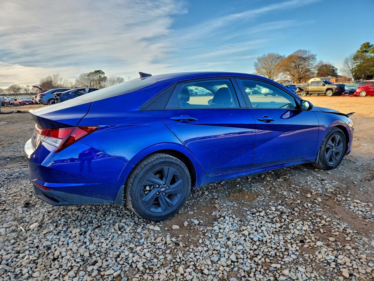 2022 HYUNDAI ELANTRA SEL photo 5