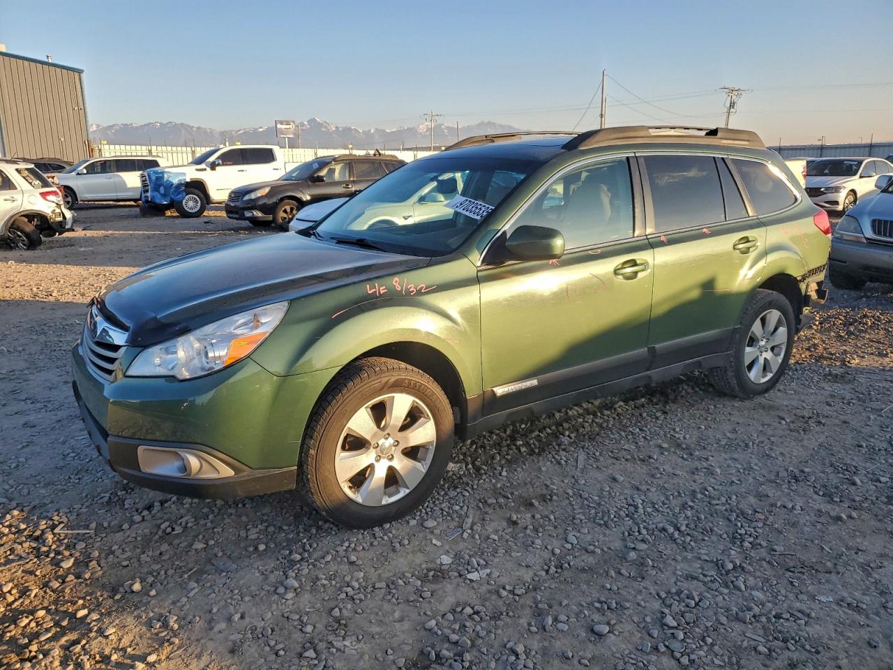 2010 SUBARU OUTBACK