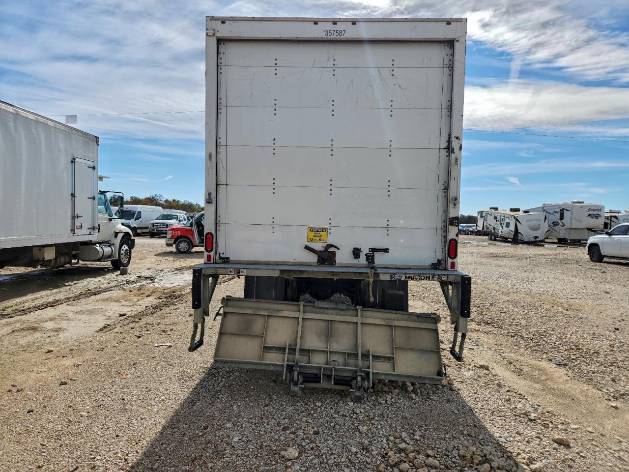 2020 FREIGHTLINER M2 106 MEDIUM DUTY photo 6