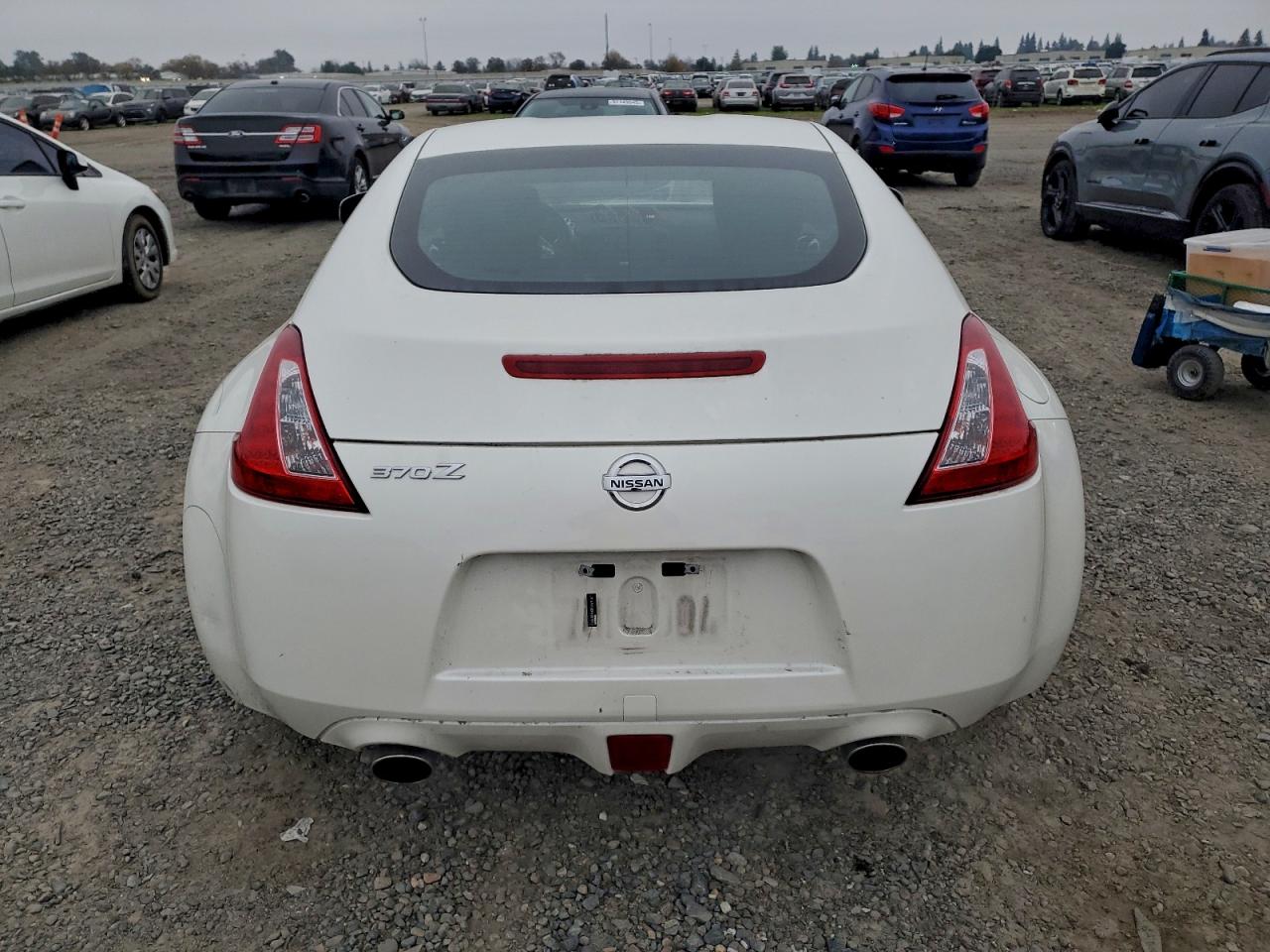 2017 NISSAN 370Z BASE photo 6