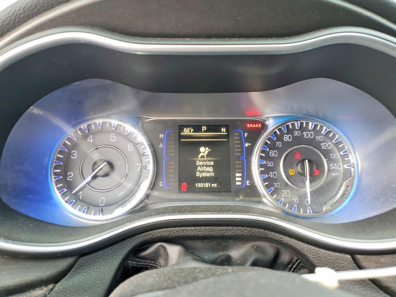 2016 CHRYSLER 200 LIMITED photo 17